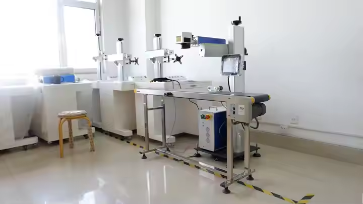 30w Flying Fiber Laser Marking Machine Automatic Engraving Machine 