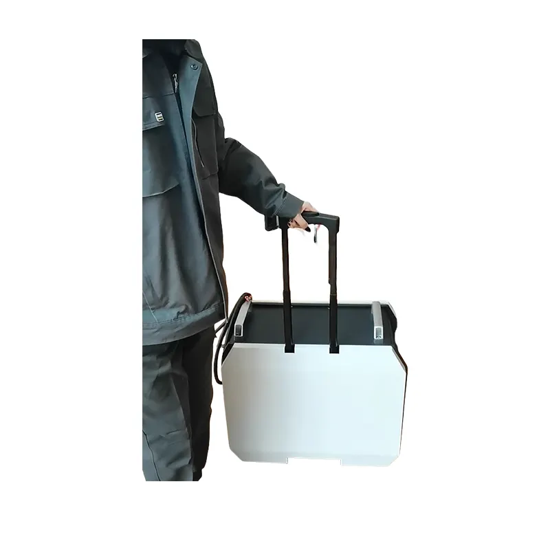 Light Weight High Quality Luggage Style Fiber Pulse Laser Cleaning Machine 100W 200W 300W For Removing Rust And Oil.